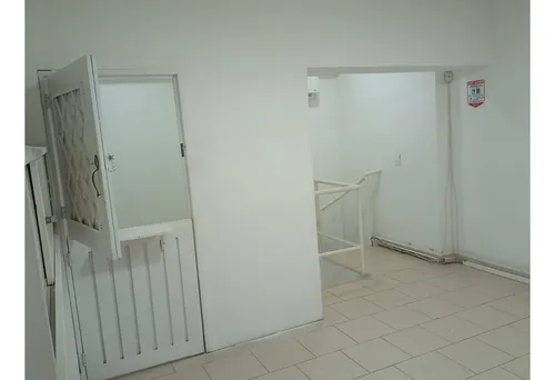 Venta Local De Dos Pisos 59mts2 En Ciudad Jardín, Sur De Cali 7609.