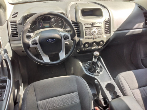 Imagen 8 de 10 de Ford Ranger 3.2 Tdi C/d 4x2 Xlt 2014 / Diesel / Mendoza