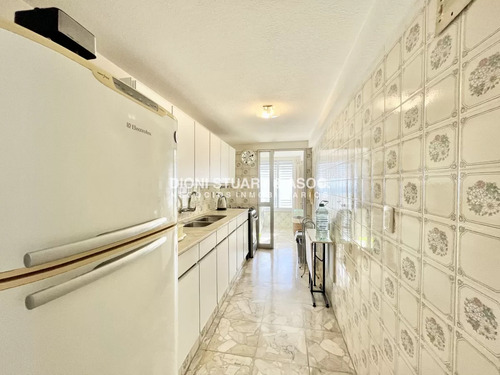 Apartamento De 3 Dormitorios En Alquiler Complejo Lincoln Center Torre Washington Playa Mansa Todos Los Amenities