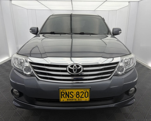 Toyota Fortuner 2.7L 4X4 At