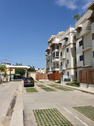 Imagen 10 de 11 de Apartamento En Alquiler En Autopista San Isidro $22,000 Santo Domingo Este Cuarto Piso Con Mantenimiento Incluido.