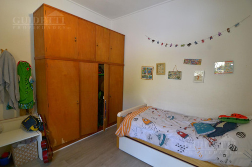Departamento 3 Ambientes Con Terraza En Llavallol Al 4100