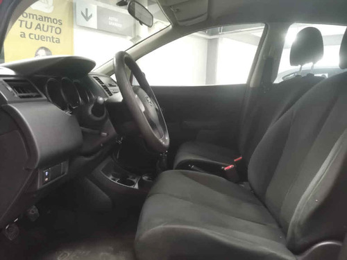 Imagen 7 de 15 de Nissan Tiida 2012 4p Sedan Comfort 6vel A/a