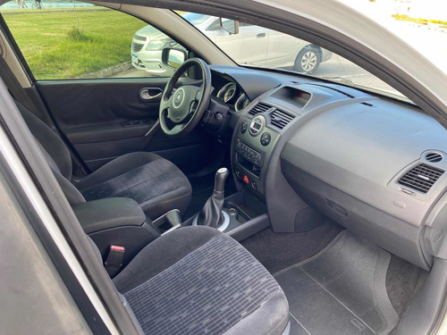 Renault Megane Grand Tour 2013 1.6 Dynamique Hi-flex 5p