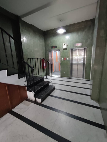 Apartamento En Venta Ubicado En Bello Monte, El Recreo.