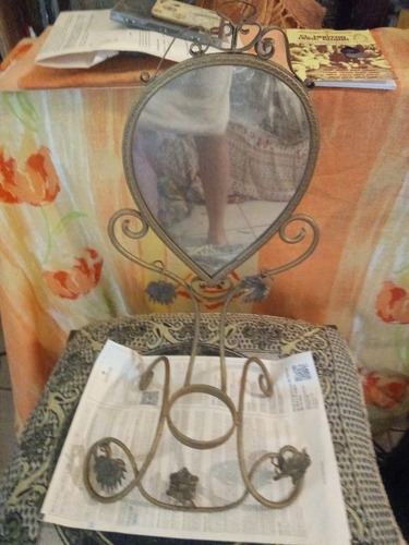 Espejo De Pie Tocador Antiguo Mide 25 X 41cm