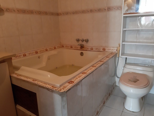 Imagen 4 de 13 de En Costa Azul Se Presenta Una Potencial Oportunidad De Un Apartamento Con Vista Y Salida Directa Al Mar.