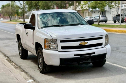 Chevrolet Silverado D Silverado 1500 5vel Cab Reg 4x2 Mt