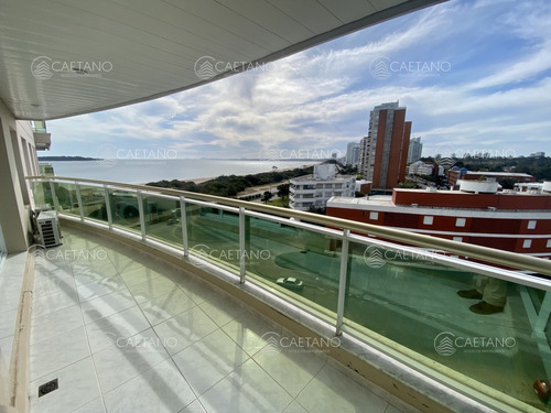 Apartamento 3 Dormitorios En Alquiler Playa Mansa- Punta Del Este 