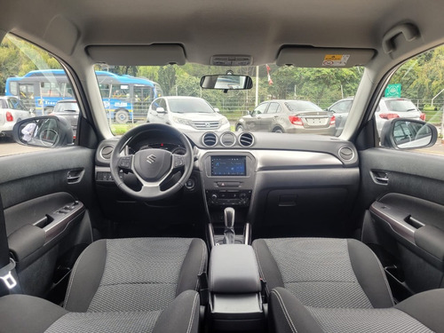 Imagen 19 de 25 de Suzuki Vitara 4x2 Automática
