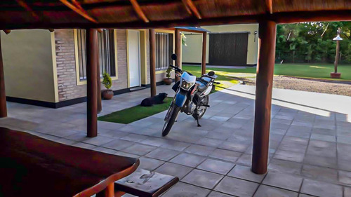 Imagen 2 de 9 de Hermosa Casa Quinta....!! Chivilcoy