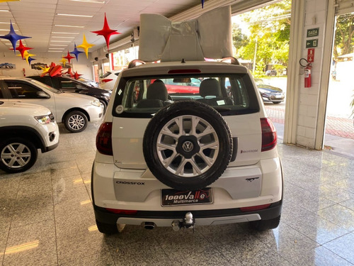 Imagem 7 de 9 de Volkswagen Crossfox Imotion 2014