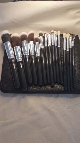 Imagen 2 de 5 de Set De Brochas Pinceles Maquillaje Profesional 15 Piezas Jmc