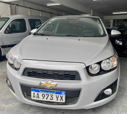 Imagen 2 de 23 de Chevrolet Sonic 2017 1.6 Ltz At Mx 5 P