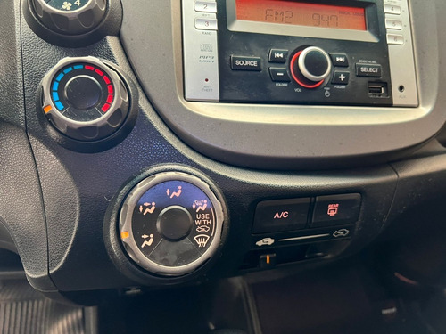 Imagem 14 de 22 de Honda Fit Lx