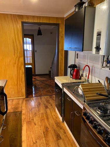 Excelente Y Remodelada Casa Ubicada En Sector Los Notros