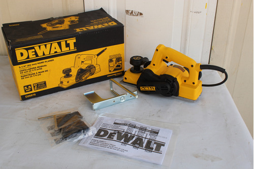 Dewalt Cepillo Electrico Manual Mo. D26676 3-1/4 Pulgadas