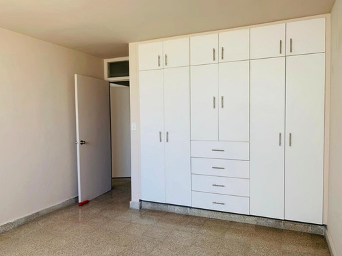 Imagen 12 de 14 de Venta De Apartamento En Ph Linda Vista, El Cangrejo 21-4486
