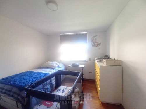 Muy Amplio Departamento En Lo Mejor De Providencia