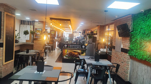 Fondo De Comercio Actualmente Activo Panadería/restaurante Ubicado En La Candelaria