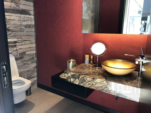 Imagen 7 de 30 de Exclusivo Inmueble Sobre Triple Lote En St. Thomas Canning
