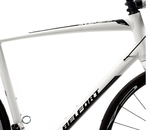 Imagen 6 de 10 de Bicicleta Belfort Copan Sora R700 T50 Blanco Negro 2022