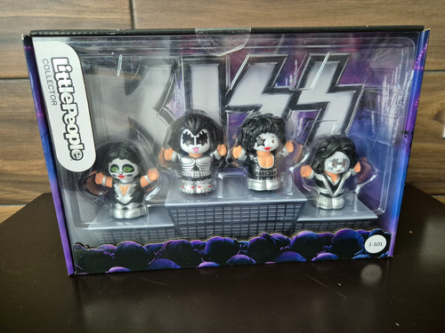 Little People Kiss Collector