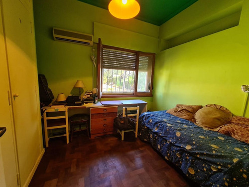 Imagen 6 de 18 de Excelente Chalet En Zona Residencial De Ituzaingó Norte