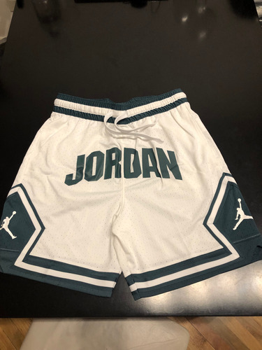 Short Jordan Hombre Talle M (Usado)