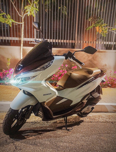 Imagem 1 de 4 de Honda Pcx Dlx