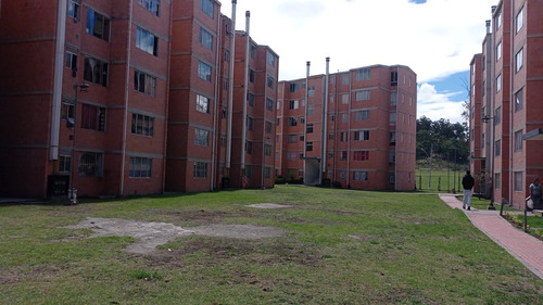  Hermoso Apartamento Soacha, Colombia (12972597914)