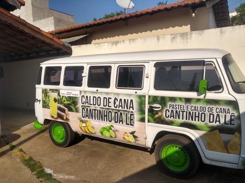 Imagem 6 de 9 de Kombi