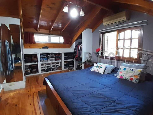 Casa 3 Ambientes Con Consultorios En Esquina - Ubicación Privilegiada En José Mármol.