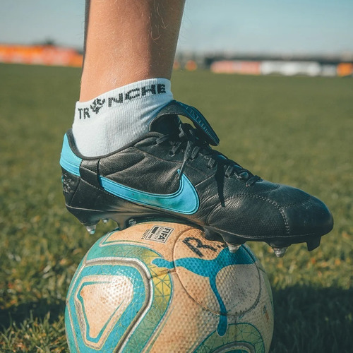 Imagen 2 de 4 de Soquetes Trinche Técnicos Blancos X3 Deporte Fútbol