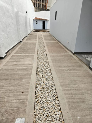 Inmueble Comercial En Alquiler En Merlo Sur
