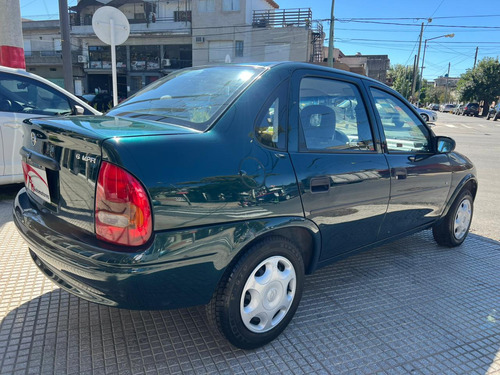 Chevrolet Corsa 1.6 Gl Aa Dh