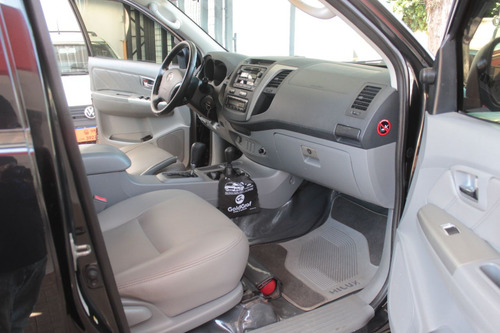 Toyota Hilux Caminhonete 3.0 16V 4P 4X4 SRV TURBO DIESEL CABINE DUPLA AUTOMÁTICO