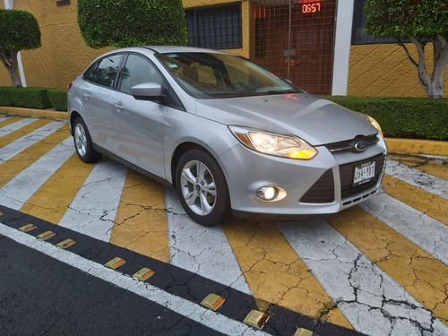 Imagen 3 de 14 de Ford Focus Se