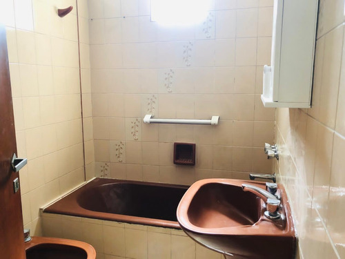 Venta- Departamento- Caballito- 3 Ambientes-frente A Plaza