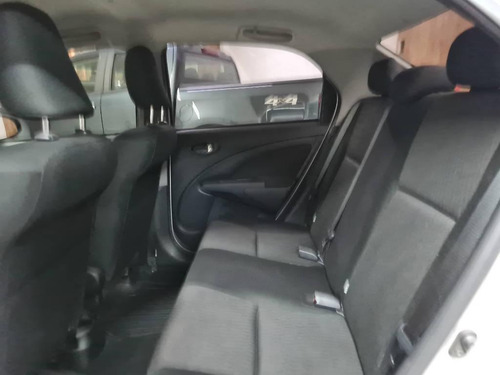 Imagem 10 de 15 de Toyota Etios Sedan Xplus