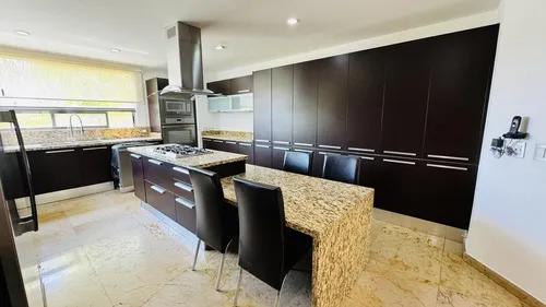 Casa En Venta En Jurica Queretaro Gps