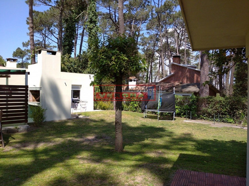 Casa En San Rafael, Punta Del Este, A Pocas Cuadras Del Mar- Ref: 6786