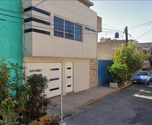 Casa En Venta En Pte. 27 La Perla, 57830 Cdad. Nezahualcóyotl, Méx. Maja79
