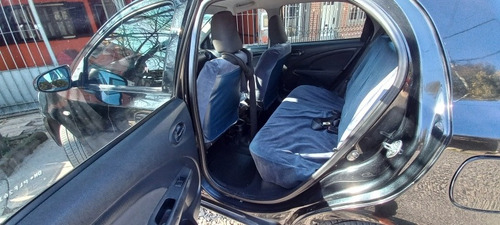 Imagen 5 de 8 de Toyota Etios 2016 1.5 Xls