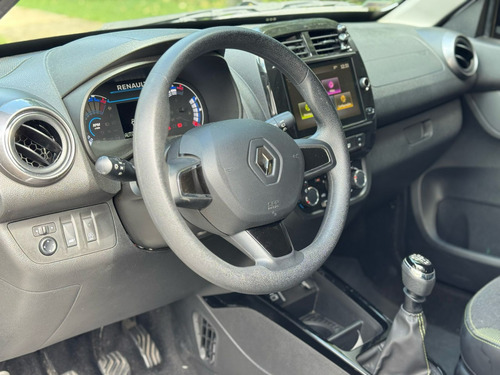 Renault Kwid 1.0 12V SCE FLEX OUTSIDER MANUAL