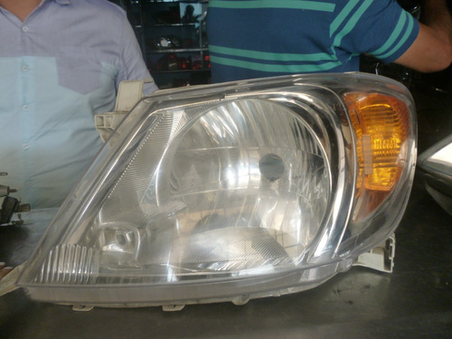 Faro  Toyota Hilux Año 2006 2008 Derecho  Izquierdo