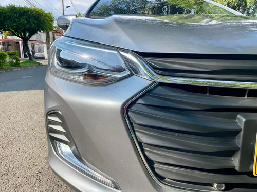 Chevrolet Onix 1.0T Premier Sedan At