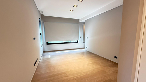 Venta Casa 3 Dormitorios Bella Vista Con Cochera