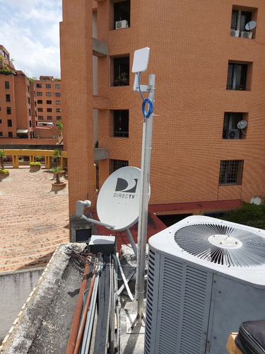 Imagen 4 de 7 de Soporte, Mastil O Brazo Universal Para Antenas Ubiquiti