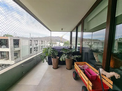 Departamento En Venta De 3 Dorm. En Lo Barnechea 2 Estac.